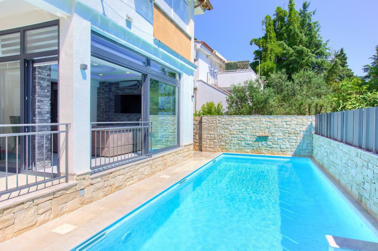 Luxury Vall Apartment クルク エクステリア 写真
