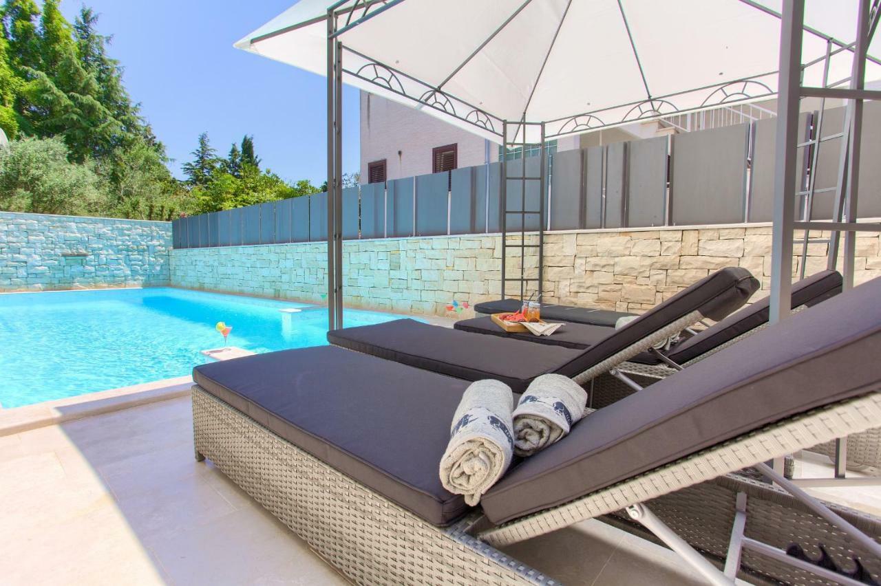 Luxury Vall Apartment クルク エクステリア 写真