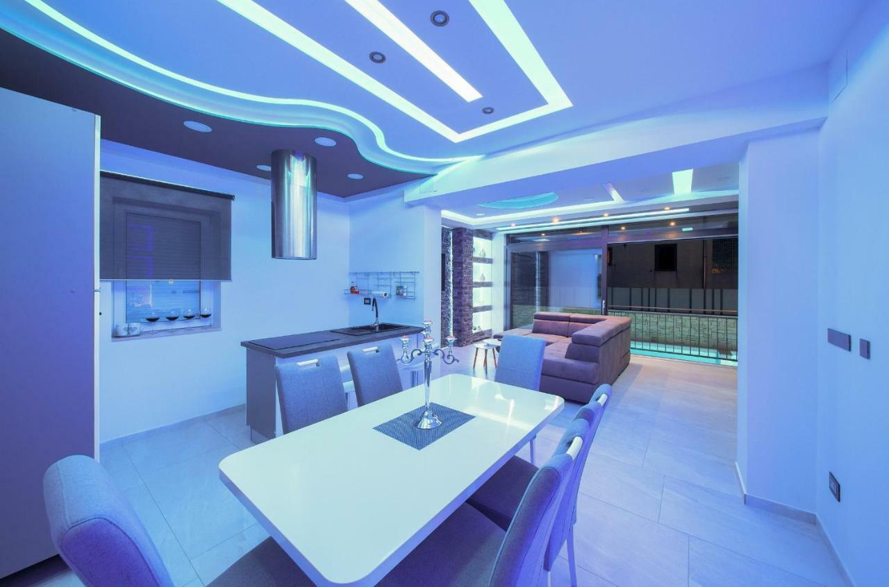 Luxury Vall Apartment クルク エクステリア 写真