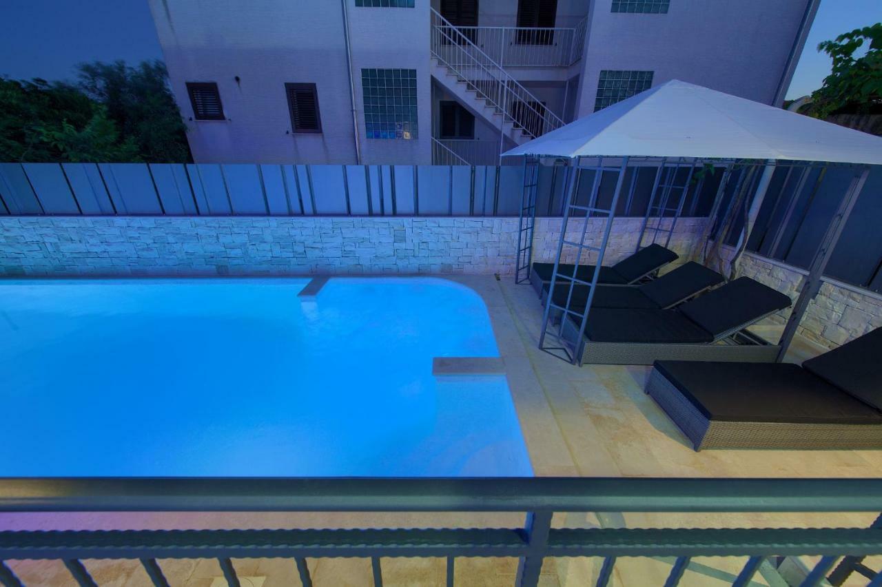 Luxury Vall Apartment クルク エクステリア 写真
